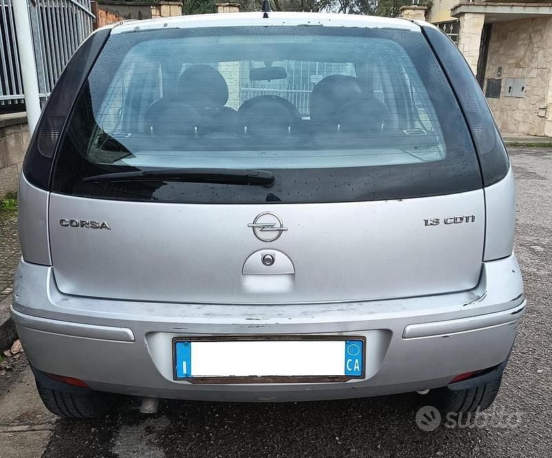 Usata Opel Corsa 69 CV (50 kW) 2005 Berlina