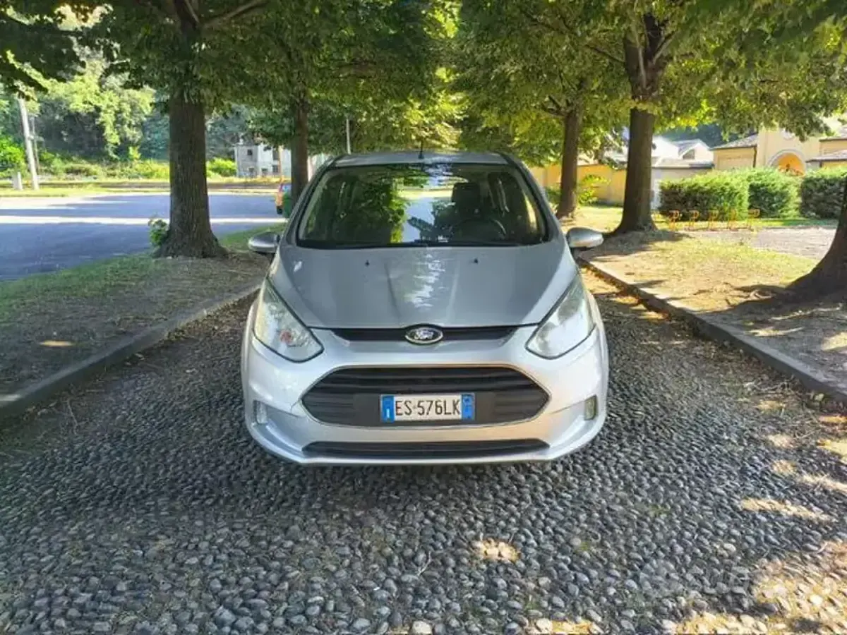 Usata Ford B-MAX 95 CV (69 kW) 2013 Grigio Monovolume