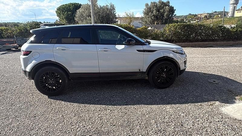 Usata Land Rover Range Rover evoque 150 CV (110 kW) 2015 Bianco Berlina