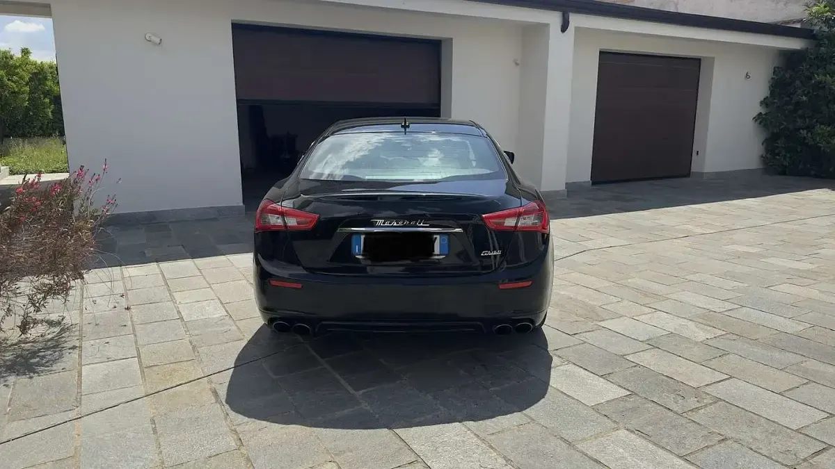 Usata Maserati Ghibli 250 CV (183 kW) 2014 Nero Berlina