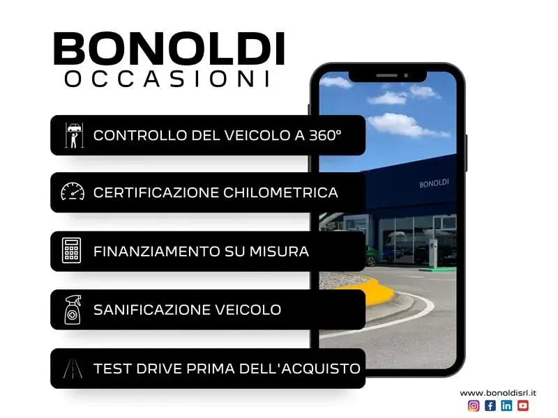 Usata Peugeot e-208 Allure 100 kW (136 CV) 2022 Bianco Utilitaria