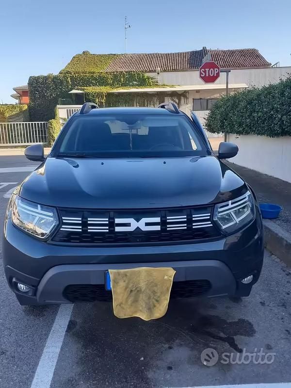 Usata Dacia Duster Journey 130 CV (95 kW) 2023 Grigio SUV