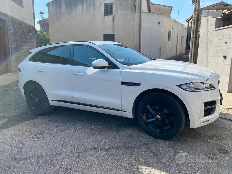 Usata Jaguar F-Pace 180 CV (132 kW) 2019 Bianco SUV