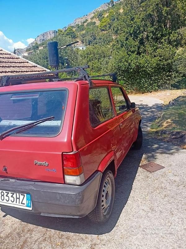 Usata Fiat Panda Young 34 CV (25 kW) 2002 Rosso Utilitaria