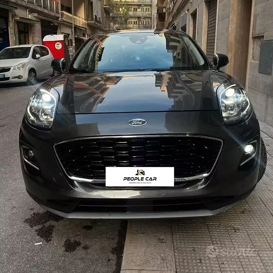 Usata Ford Puma Titanium 120 CV (88 kW) 2022 Grigio SUV