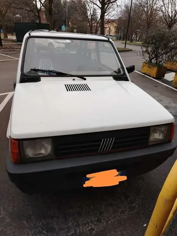 Usata Fiat Panda Young 54 CV (39 kW) 2003 Bianco Utilitaria