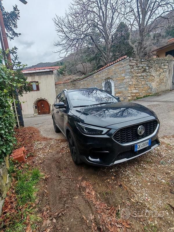 Usata MG ZS Comfort 106 CV (77 kW) 2022 Nero SUV