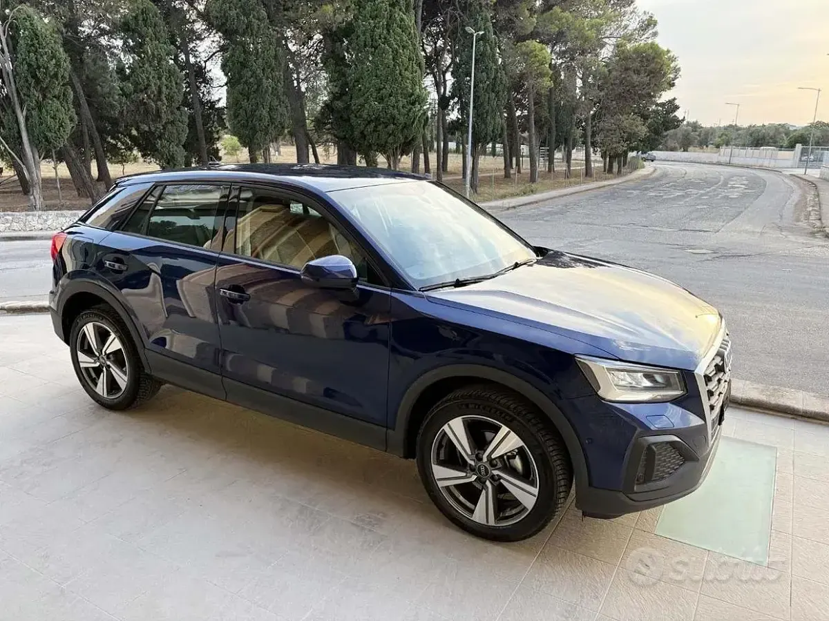 Usata Audi Q2 Admired 116 CV (85 kW) 2022 Blu SUV