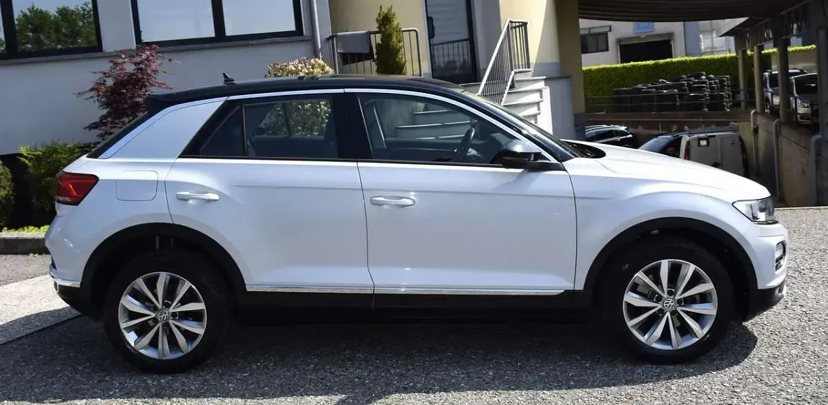 Usata VW T-Roc Style 116 CV (85 kW) 2018 Bianco / tetto nero SUV