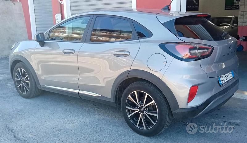 Usata Ford Puma Titanium 125 CV (91 kW) 2022 Grigio Station wagon