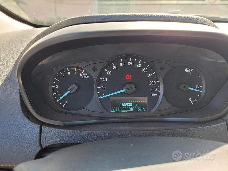 Usata Ford Ka Plus 71 CV (52 kW) 2017 Grigio Utilitaria