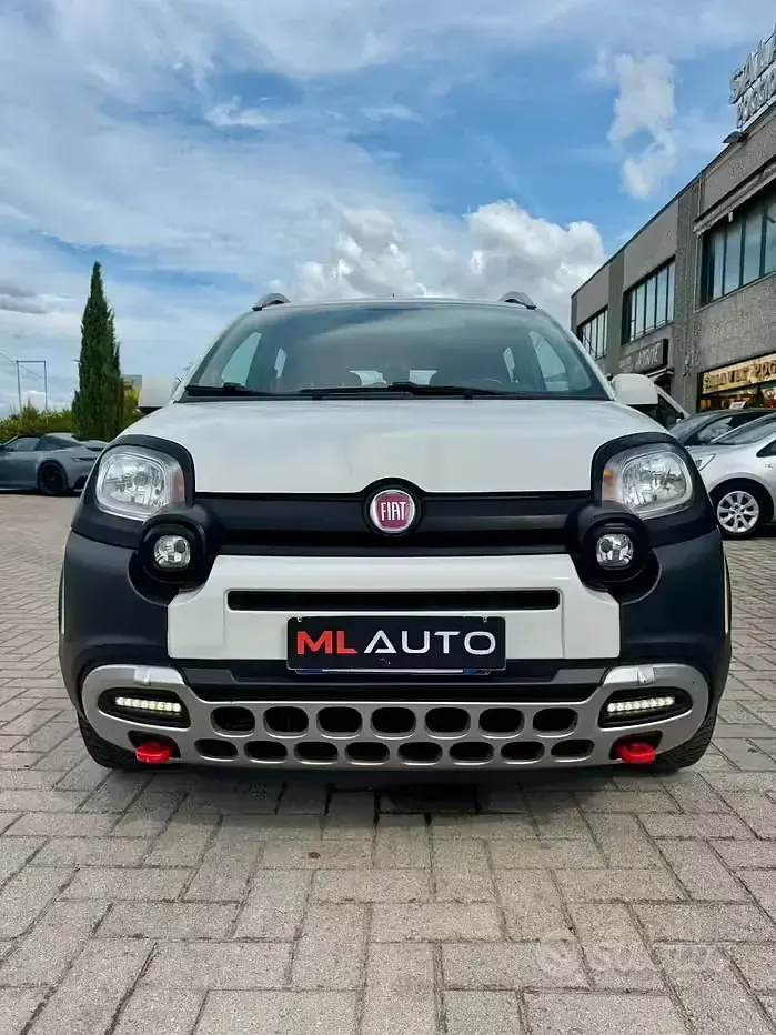 Usata Fiat Panda Cross Cross 69 CV (50 kW) 2018 Bianco Utilitaria