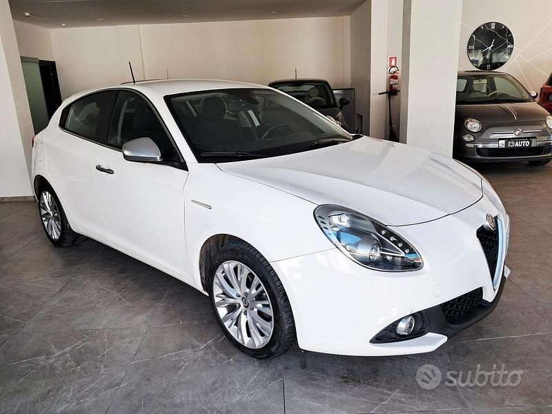 Usata Alfa Romeo Giulietta 120 CV (88 kW) 2016 Bianco Utilitaria