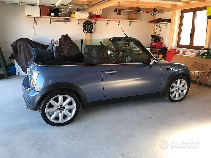 Usata Mini Cooper Cabriolet 116 CV (85 kW) 2006 Blu Cabrio