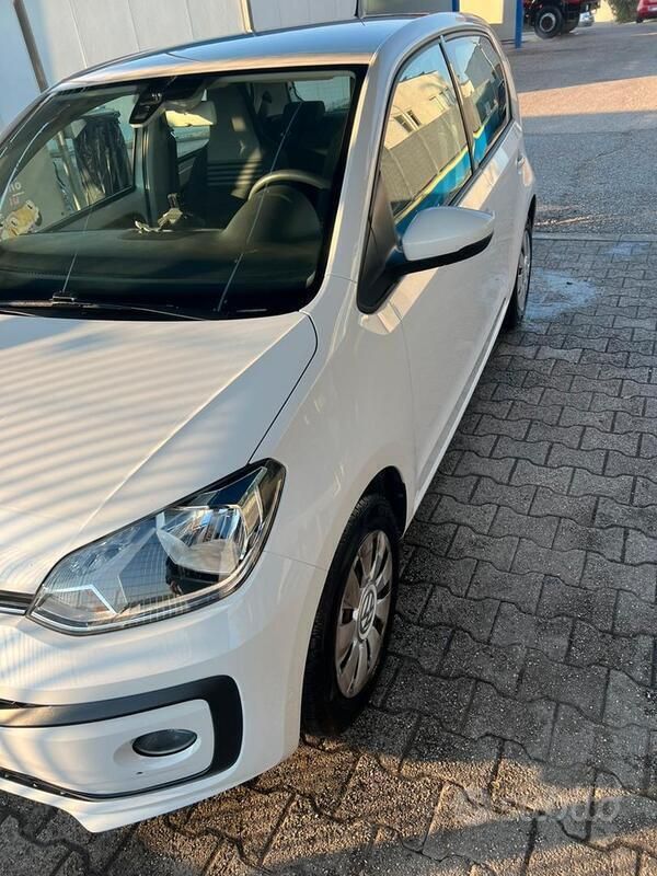 Usata VW up! Highline 68 CV (50 kW) 2019 Bianco Utilitaria