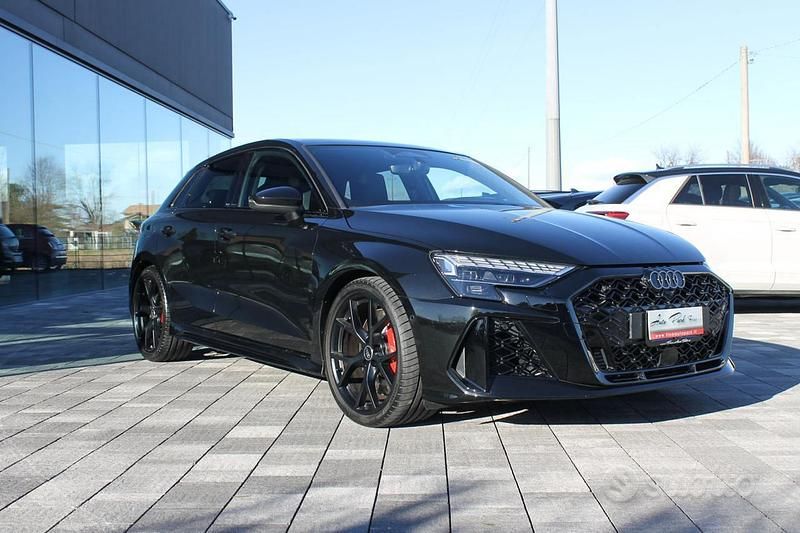 Usata Audi RS3 Ambiente 400 CV (294 kW) 2025 Nero Berlina