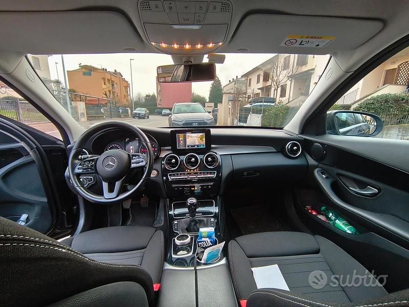 Usata Mercedes C200 160 CV (117 kW) 2019 Nero Berlina