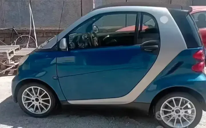 Usata Smart ForTwo Cabrio Pulse 71 CV (52 kW) 2008 Bluazzurro Cabrio