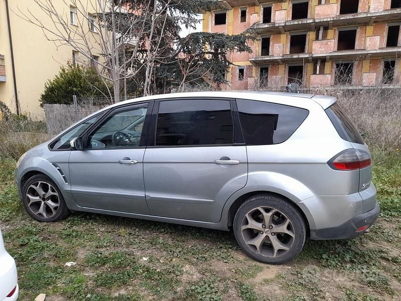Usata Ford S-MAX S 2007 Grigio Monovolume