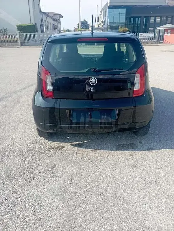 Usata VW up! 60 CV (44 kW) 2016 Utilitaria