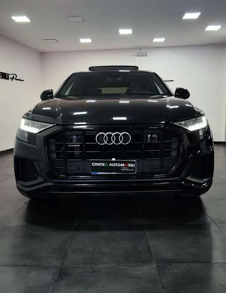 Usata Audi Q8 S-Line 286 CV (210 kW) 2023 Nero SUV