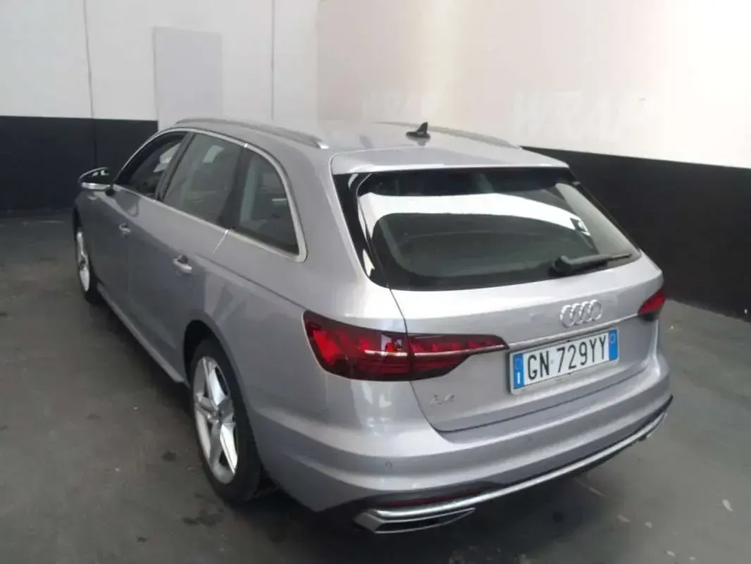 Usata Audi A4 Ambiente 204 CV (150 kW) 2023 Grigio Station wagon
