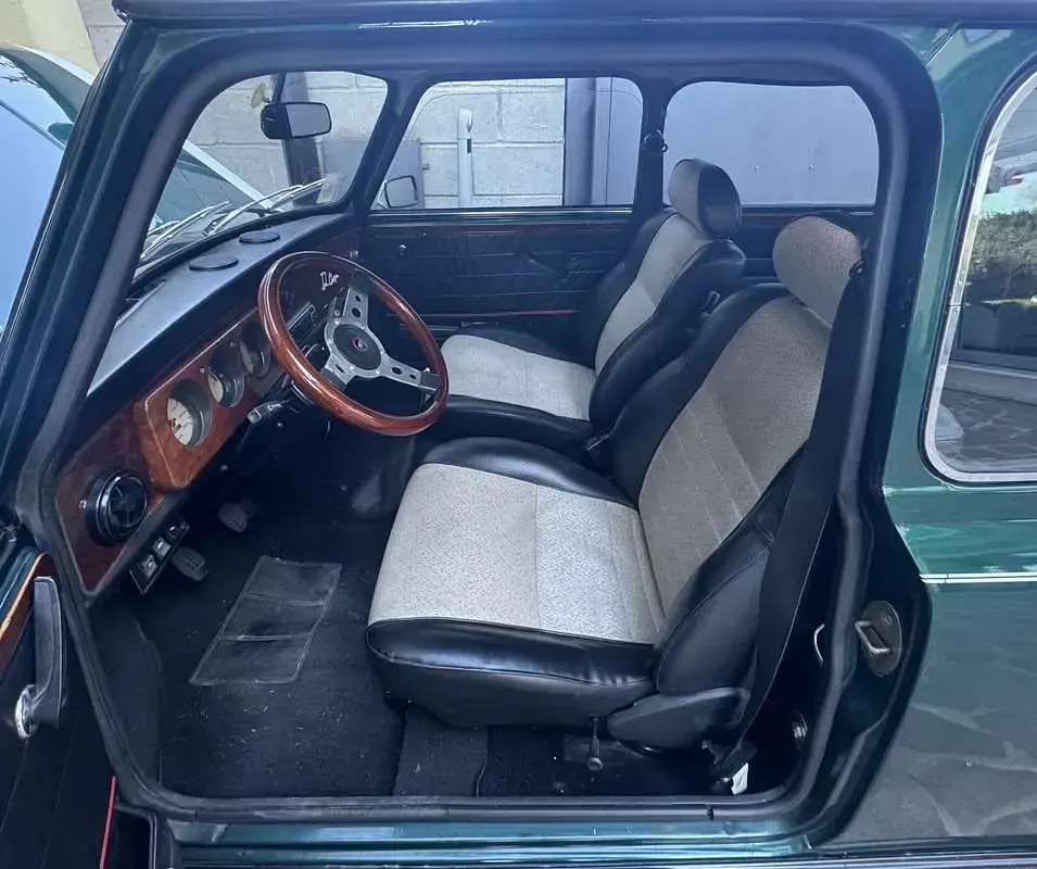 Usata Rover Mini 61 CV (44 kW) 1992 Verde Berlina