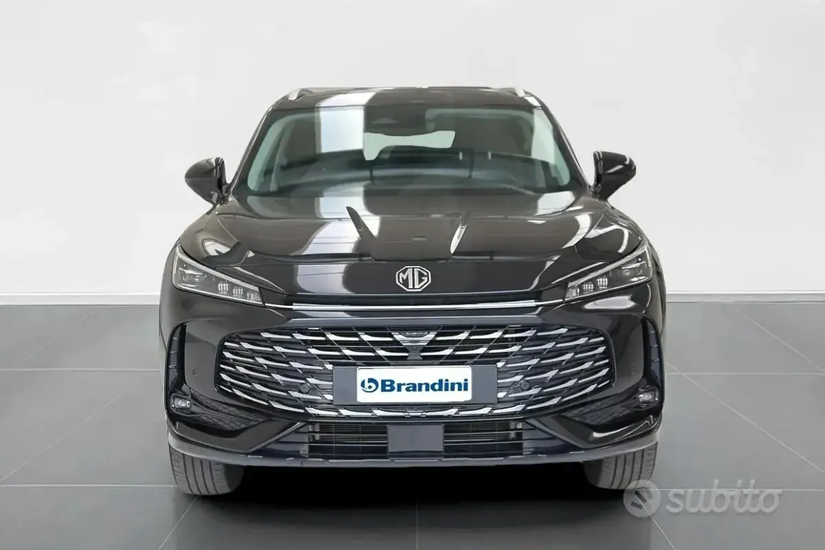 Nuova MG HS Luxury 143 CV (105 kW) 2026 Pebble black SUV