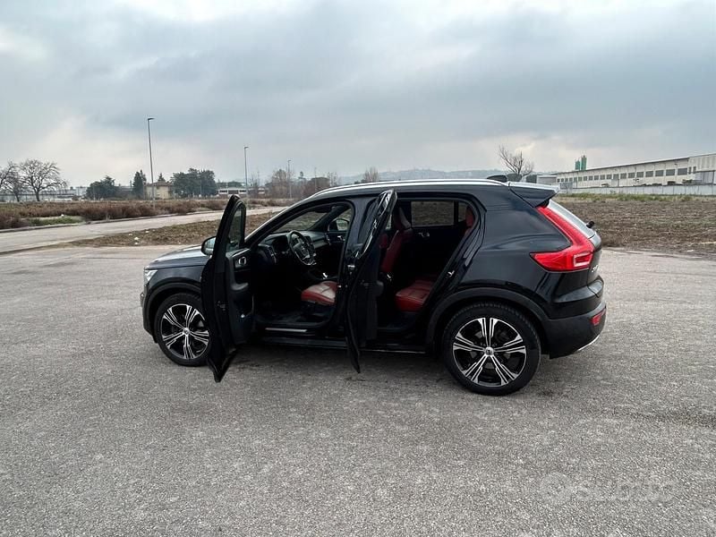 Usata Volvo XC40 150 CV (110 kW) 2020 Nero SUV