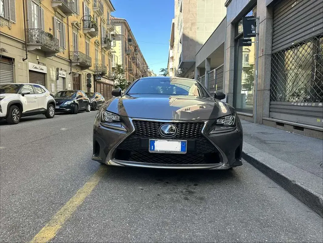 Usata Lexus RC300h Sport Line 181 CV (133 kW) 2018 Grigio Coupé