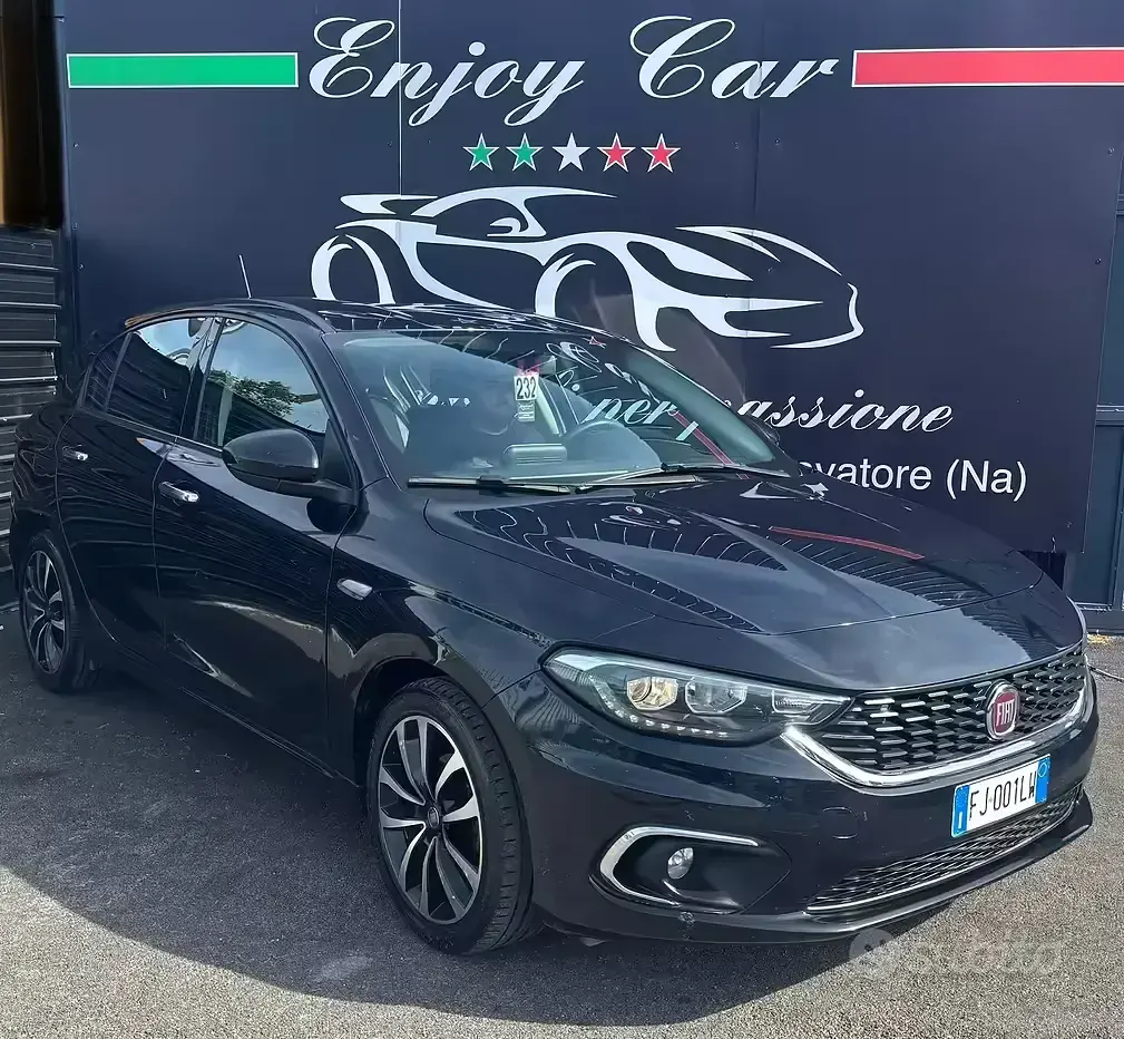 Käytetty Fiat Tipo Lounge 120 HP (88 kW) 2017 Sininen Farmari