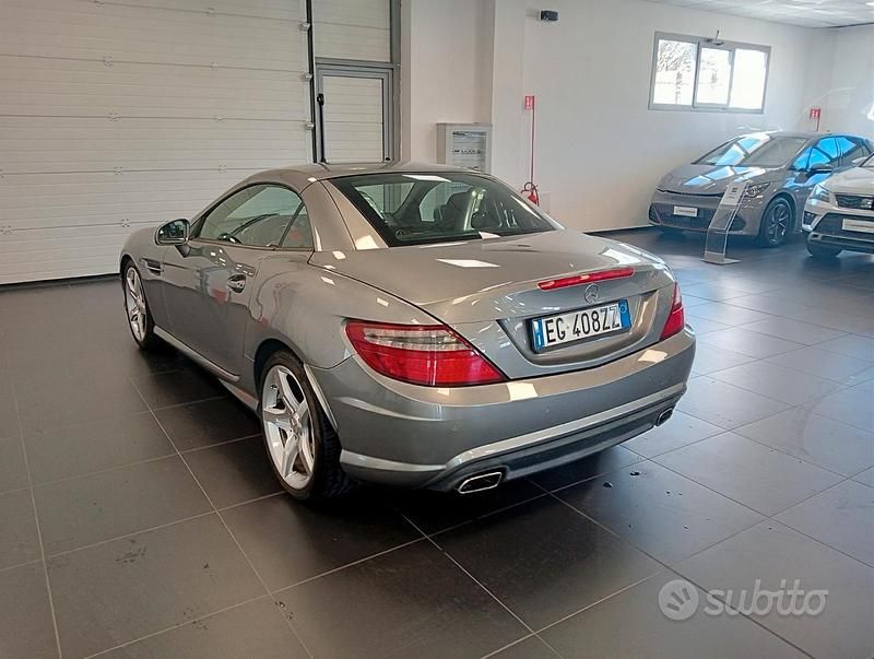 Usata Mercedes SLK200 Premium 184 CV (135 kW) 2011 Grigio Cabrio