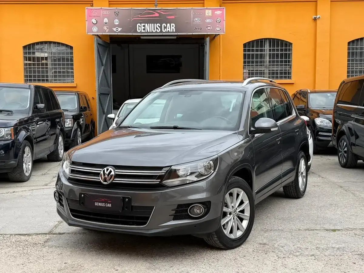Usata VW Tiguan Sportline 140 CV (102 kW) 2013 Grigio SUV