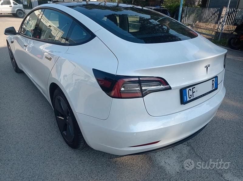 Usata Tesla Model 3 366 kW (498 CV) 2021 Bianco Berlina