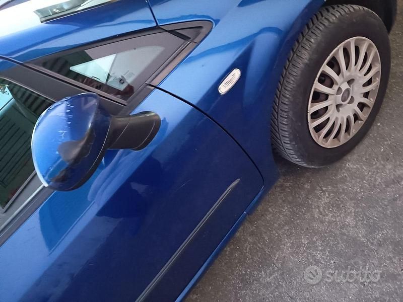 Usata Fiat Grande Punto 90 CV (66 kW) 2009 Blu Utilitaria