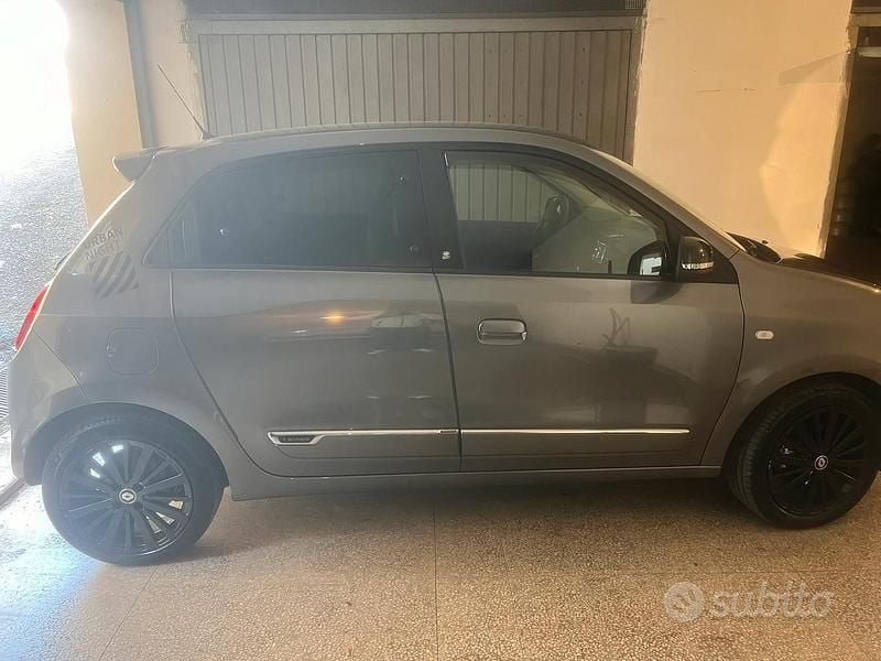 Usata Renault Twingo 60 kW (82 CV) 2024 Utilitaria