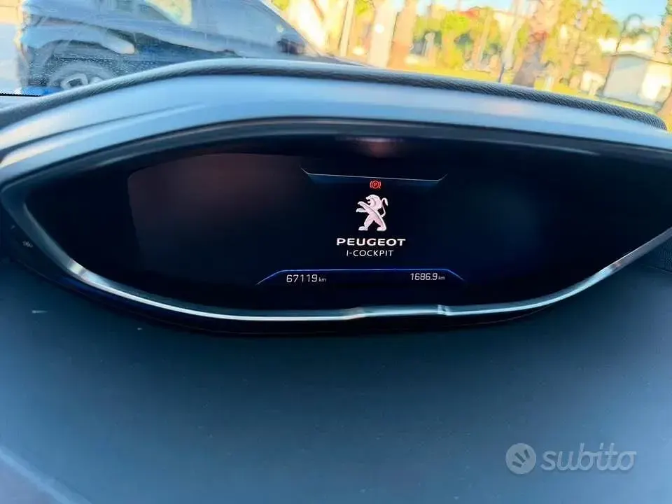 Usata Peugeot 3008 Allure 131 CV (96 kW) 2022 Bluazzurro SUV