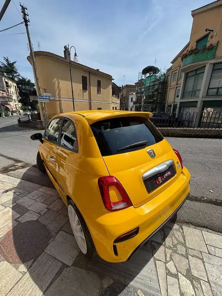 Usata Abarth 595 Pista 160 CV (117 kW) 2019 Giallo Utilitaria
