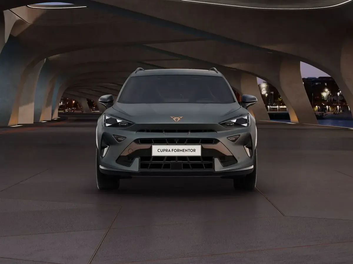 Usata Cupra Formentor 150 CV (110 kW) 2025 Enceladus grey opaco SUV
