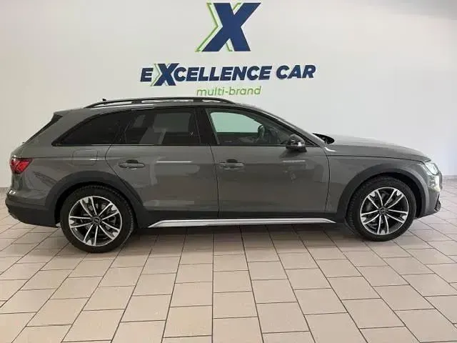 Usata Audi A4 Allroad Ambiente 203 CV (149 kW) 2024 Grigio Station wagon
