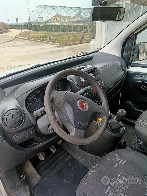 Usata Fiat Qubo Trekking 75 CV (55 kW) 2011 Bianco Monovolume
