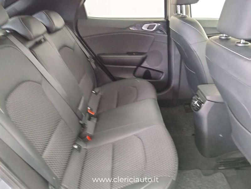 Usata Kia XCeed 117 CV (86 kW) 2021 Argento SUV