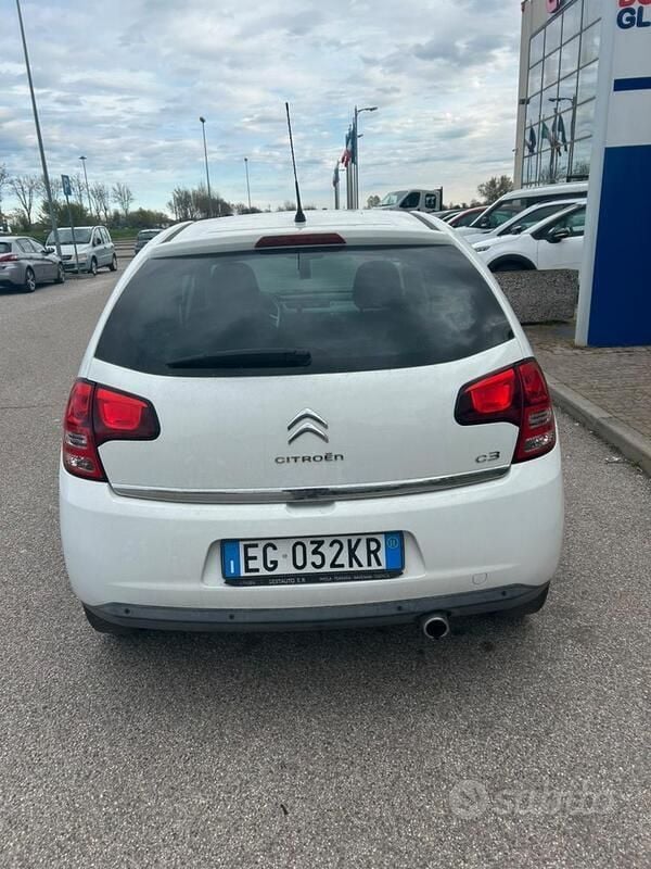 Usata Citroën C3 Exclusive 68 CV (50 kW) 2011 Bianco Utilitaria