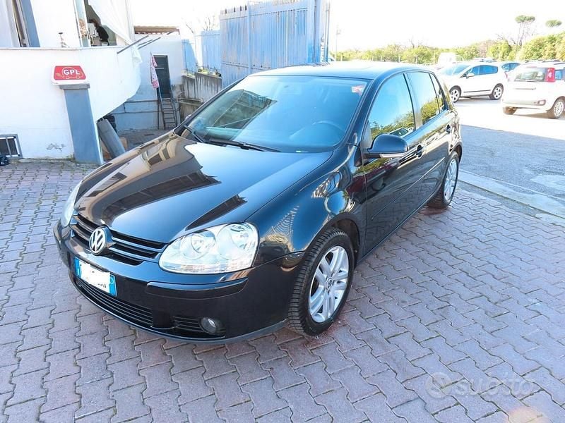 Usata VW Golf VI Comfortline 104 CV (76 kW) 2008 Nero Utilitaria