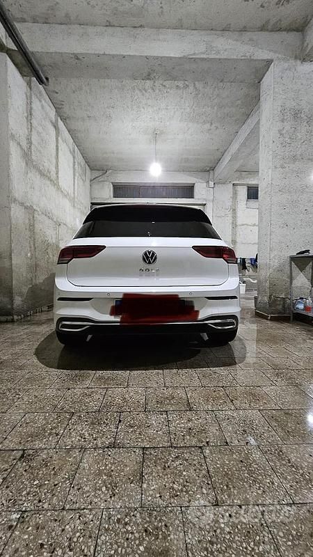 Usata VW Golf VII 150 CV (110 kW) 2021 Bianco Utilitaria