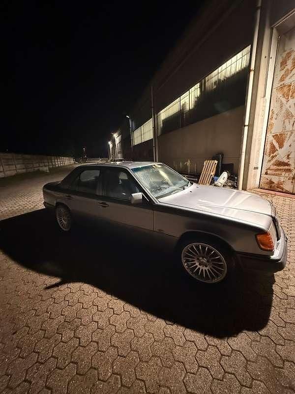 Usata Mercedes E300 220 CV (161 kW) 1994 Berlina