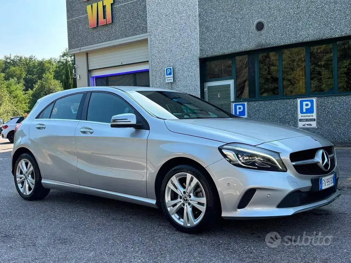 Usata Mercedes A220 177 CV (130 kW) 2018 Grigio Berlina