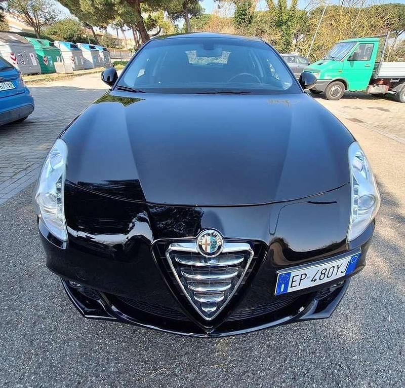 Usata Alfa Romeo Giulietta Exclusive 105 CV (77 kW) 2012 Utilitaria
