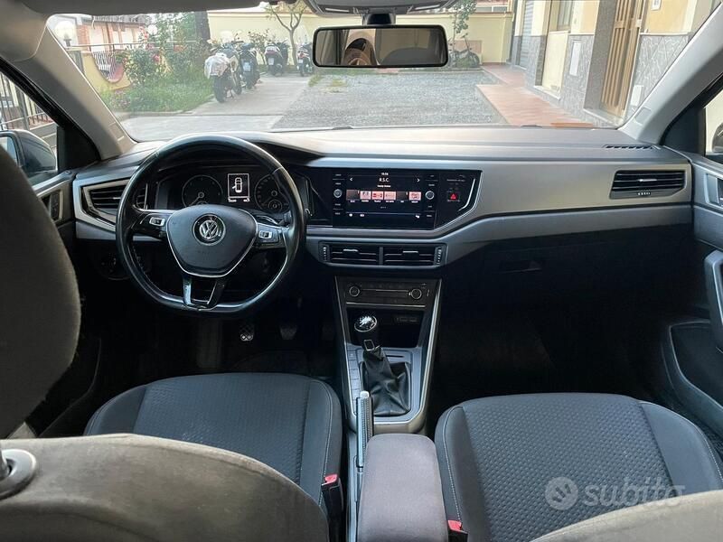 Używany VW Polo Comfortline 82 KM (60 kW) 2019 Czarny Hatchback