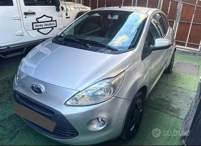 Usata Ford Ka 69 CV (50 kW) 2012 Grigio Utilitaria